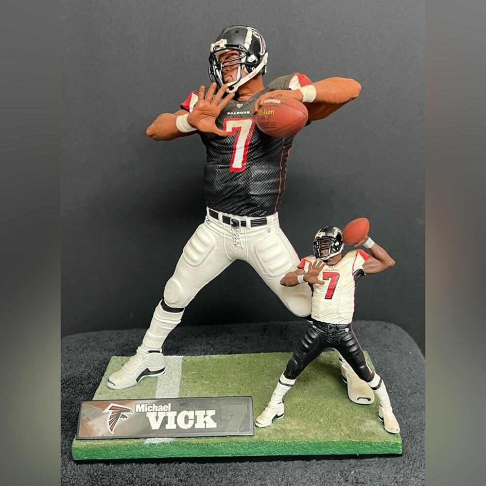 2003 Dual Michael Vick 12 & 6 inch McFarlane, Out of Box RARE
